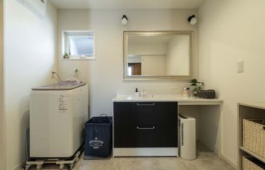 こだわりのミラーはお施主様支給品