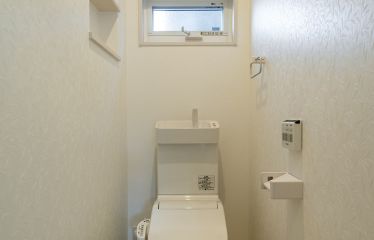 トイレニッチにはペーパーを収納