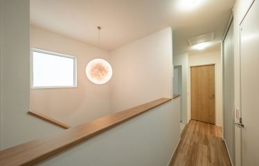 こだわりのペンダントライトが魅力的