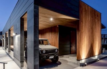 玄関へスマートにつながる車寄せは、パントリーへもそのままアクセスOK。雨の日や荷物が多い日も、スムーズでストレスフリーです。