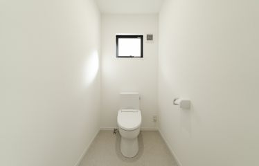 トイレ2か所、洗面、洗濯スペースは1か所にまとめて使い易く。