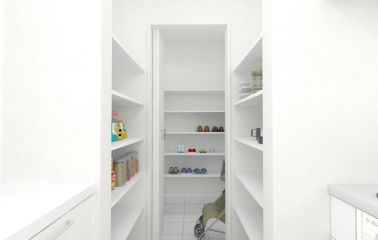 【建物プラン】シューズインクローゼットにも繋がっているので、荷物の出し入れも楽々です。