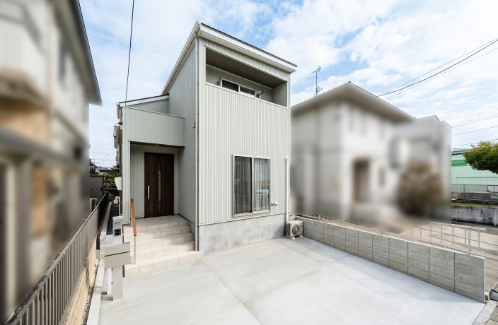 統一美で整えられた、シックで上質な住まい アイキャッチ画像